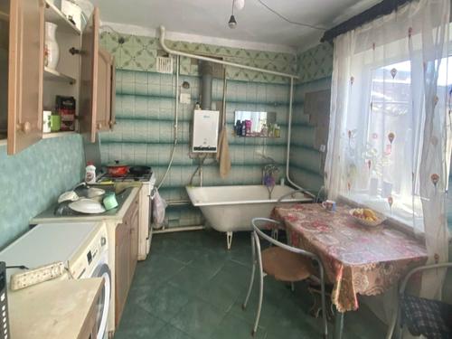 дом по адресу 8-го березня, 27