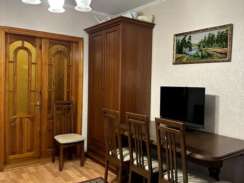 квартира за адресою Довженка вул., 7