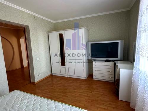 квартира за адресою Перемоги просп., 18