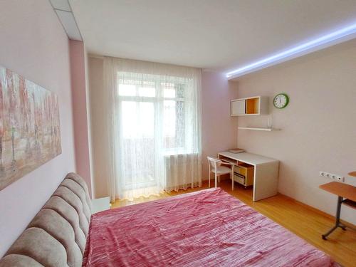 квартира за адресою Бригадна вул., 11