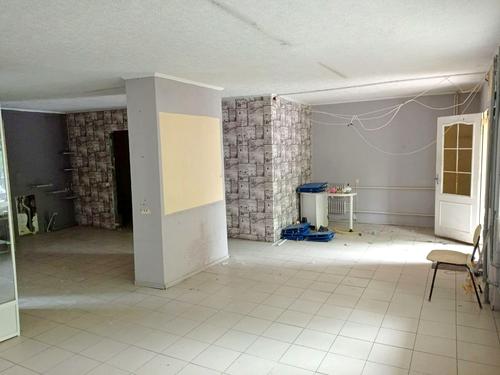 комерційна за адресою Робоча вул., 75
