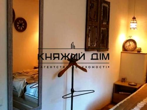 квартира за адресою Щусєва вул., 8