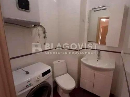 квартира за адресою Регенераторна вул., 4 к11