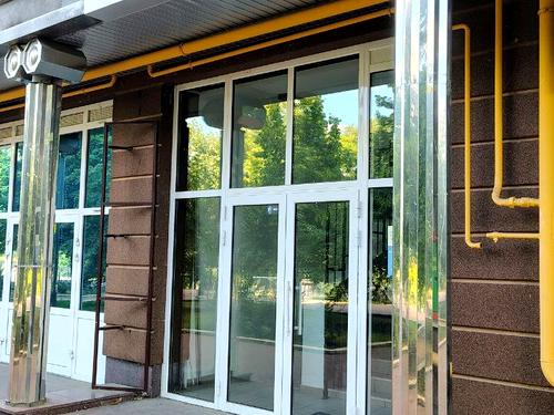 комерційна за адресою Оболонська набережна вул., 19