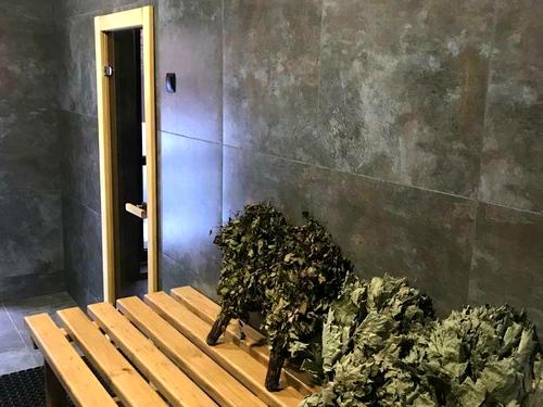 комерційна за адресою Остафія Дашкевича вул. (Курнатовського), 1-А