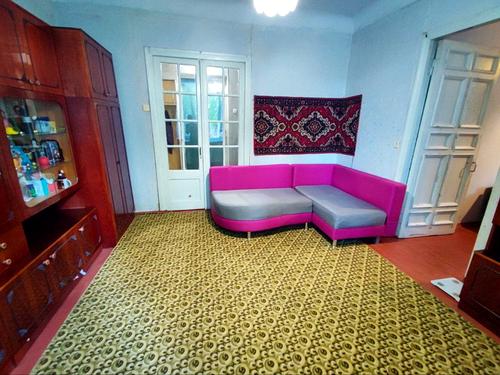 квартира за адресою Універсальна вул., 9
