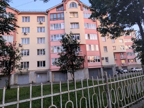 квартира за адресою Тролейбусна вул., 26