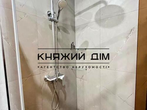 квартира за адресою Дніпровська набережна вул., 17В