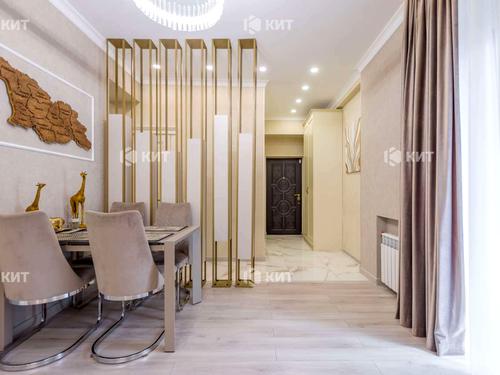 квартира за адресою Конституції пл., 20