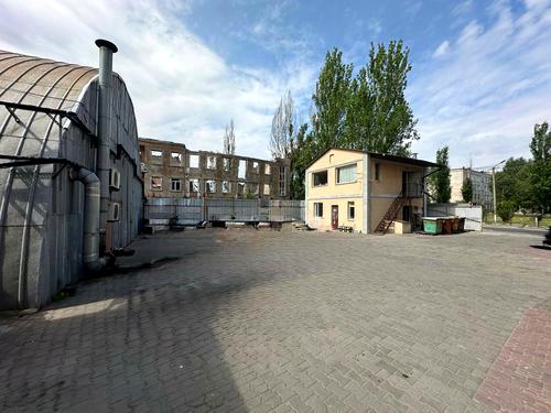 комерційна за адресою Універсальна вул., 6