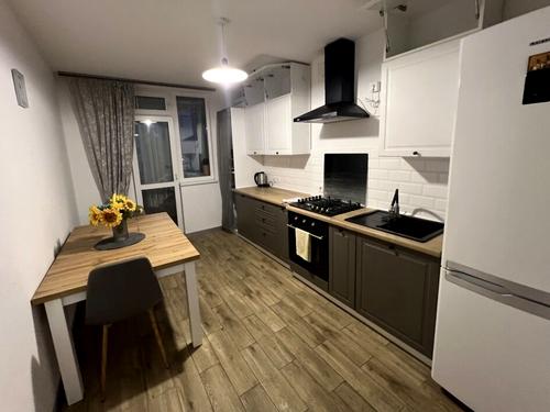 квартира за адресою Білогірська, 18є