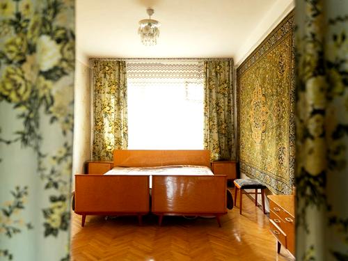 квартира за адресою Ореста Левицького вул. (Академіка Курчатова), 8
