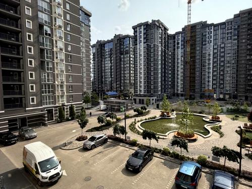 квартира за адресою Леоніда Бірюкова бульв., 2-А