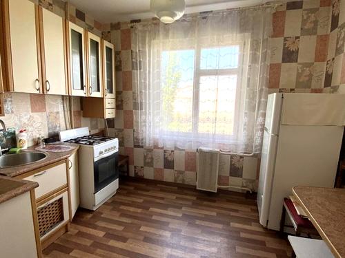 квартира по адресу Небесной Сотни просп. (Маршала Жукова), 77