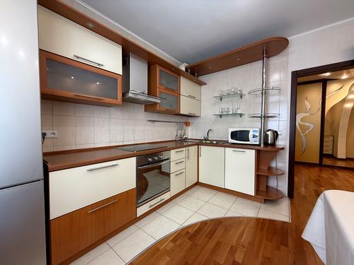 квартира по адресу Драгоманова ул., 8