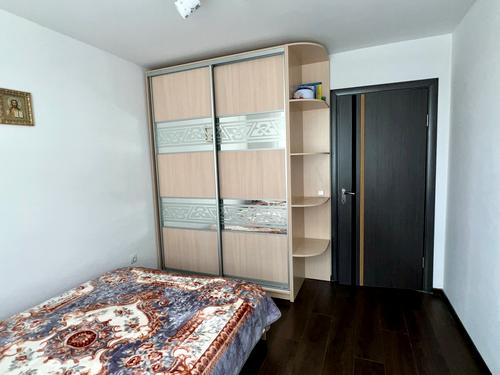 квартира за адресою Крайна вул., 1А