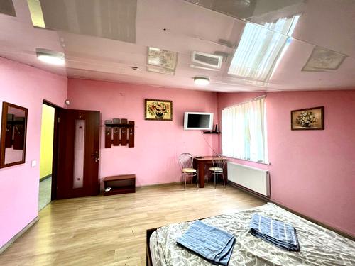 коммерческая по адресу Богдана Хмельницкого ул., 225