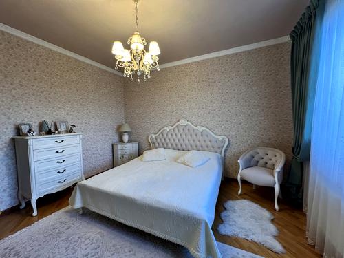 будинок за адресою с. Драгомирчани, нова