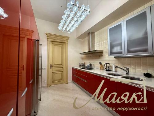 квартира за адресою Паторжинського вул., 14