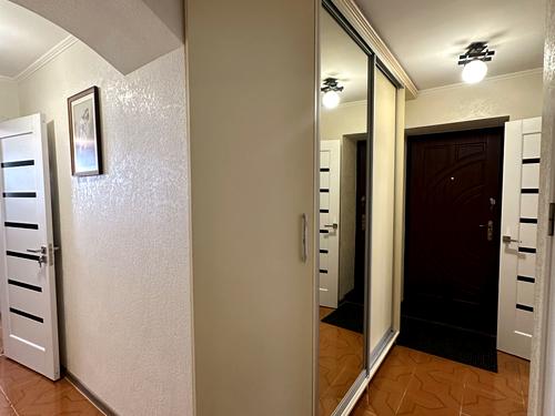 квартира за адресою Крайна вул., 1