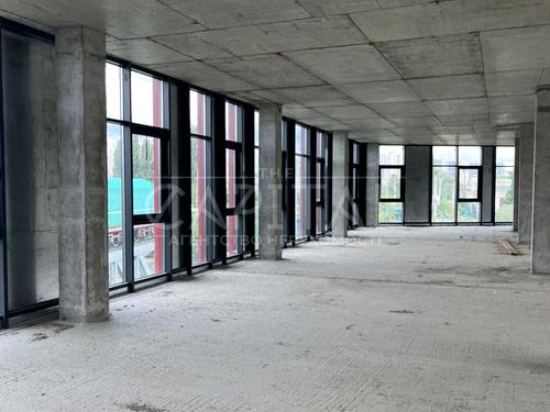 комерційна за адресою Петра Кривоноса пл., 12