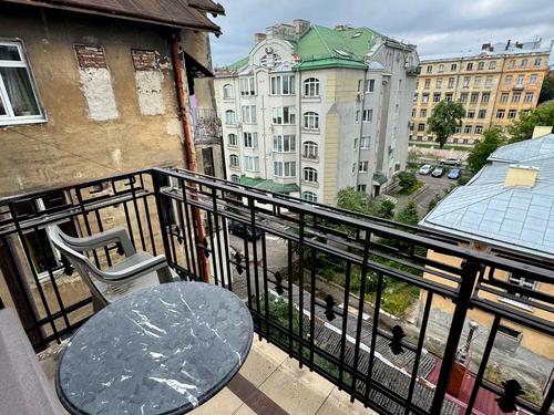 квартира по адресу Тарнавского ул. (Кутузова), 4