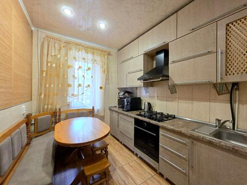 квартира за адресою Ветеранів Праці вул., 21