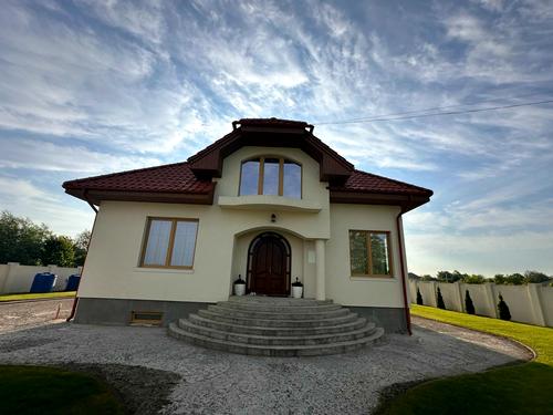 будинок за адресою Березнева, 7