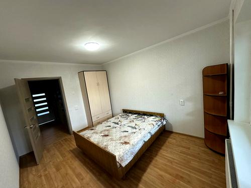 квартира по адресу Олени Теліги ул., 7