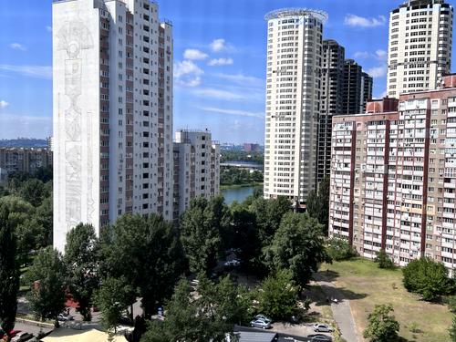 квартира по адресу Червоной Калины просп. (Владимира Маяковского), 3