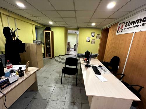 комерційна за адресою Володимира Антоновича вул. (Свердлова)
