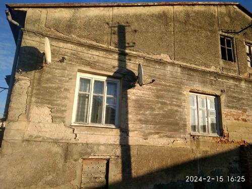 будинок за адресою Злуки пл.
