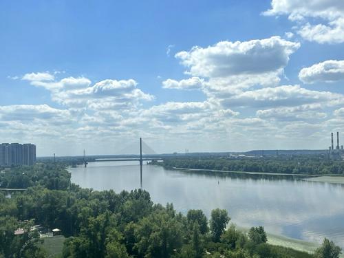 квартира за адресою Дніпровська набережна вул., 17-К