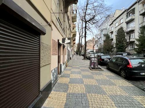 комерційна за адресою Глибока вул., 10