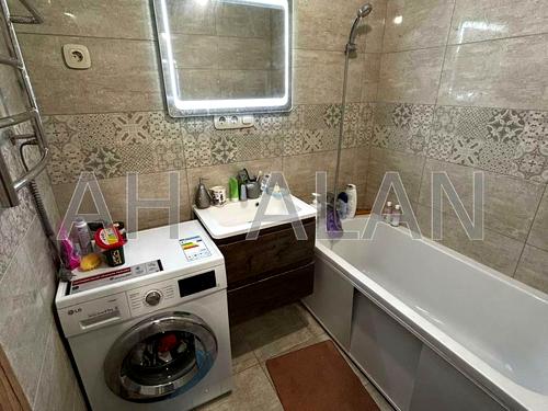 квартира за адресою Радистів вул., 30