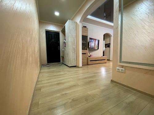 квартира за адресою Івана Авраменка вул. (Корнійчука), 9