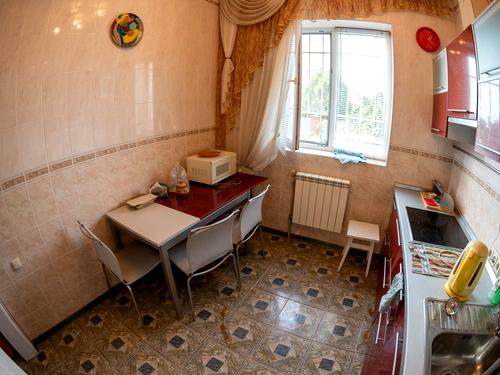 будинок за адресою вул. Бориспільська