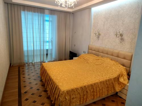квартира за адресою Левка Лук'яненка вул. (Василя Жуковського), 16, 18, 20, 24