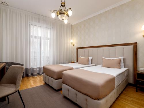 коммерческая по адресу Звенигородская пл., 3