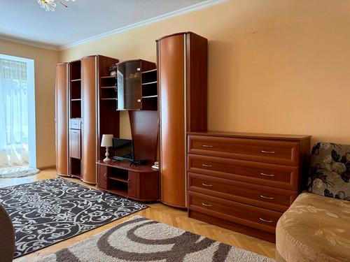 квартира по адресу Гната Хоткевича ул., 77
