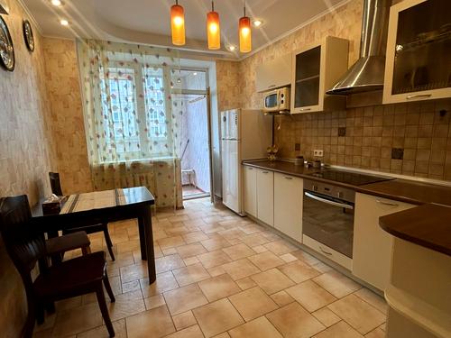 квартира за адресою Миколи Бажана просп., 10