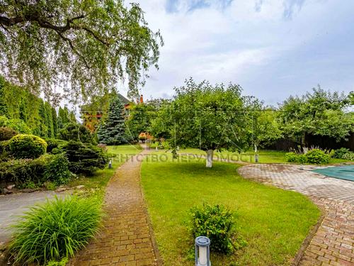 будинок за адресою с. Нові Петрівці, святославська