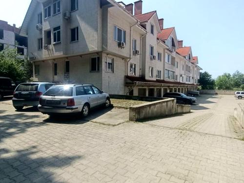 квартира за адресою Паркова вул., 4а