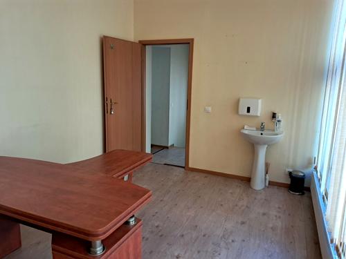 коммерческая по адресу Леси Украинки бульв., 21-А