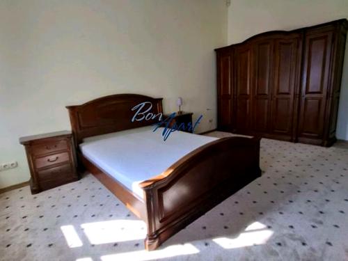 квартира за адресою Хорива вул., 4