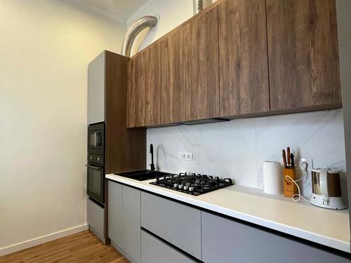 квартира за адресою Пекарська вул., 24