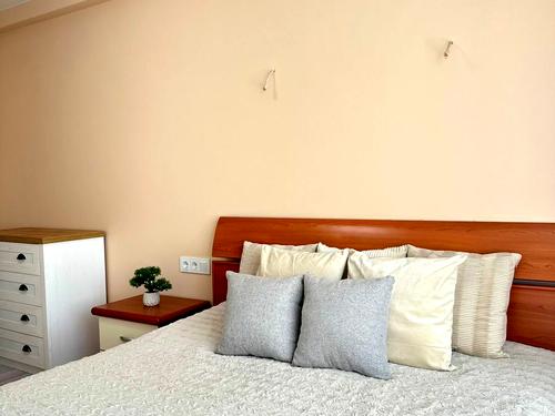 квартира за адресою Академіка Корольова вул., 10-В