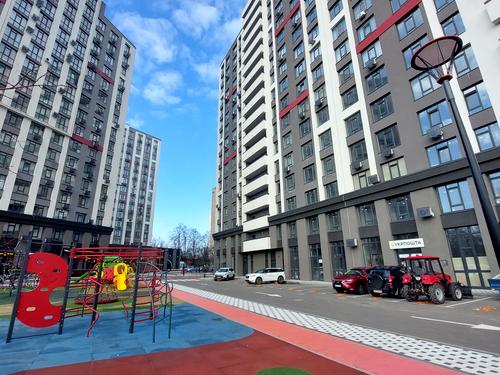 квартира за адресою Любомира Гузара просп. (Космонавта Комарова), 15а