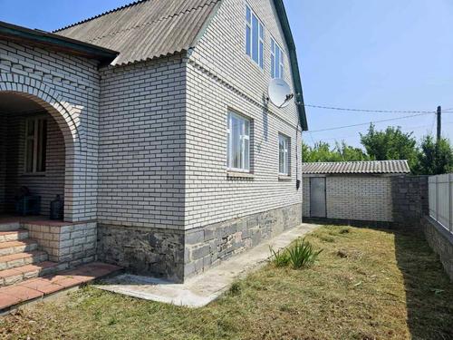 будинок за адресою Романа Шухевича вул. (Грибоєдова), 8