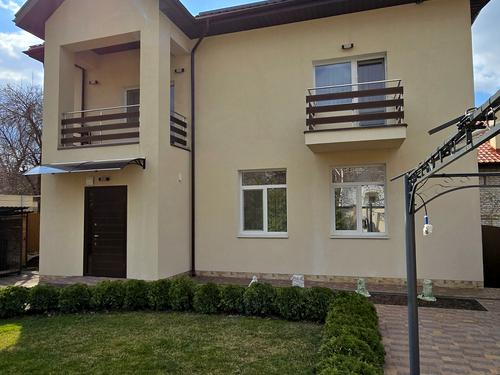 будинок за адресою Праведників вул. (Орська), 50а